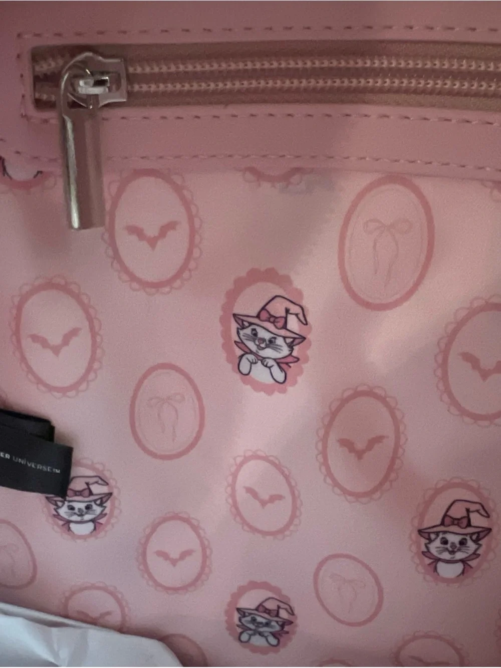 BNWT!! Exclusive! Light Up Her Universe Disney Marie Cat Witch Cauldron Backpack